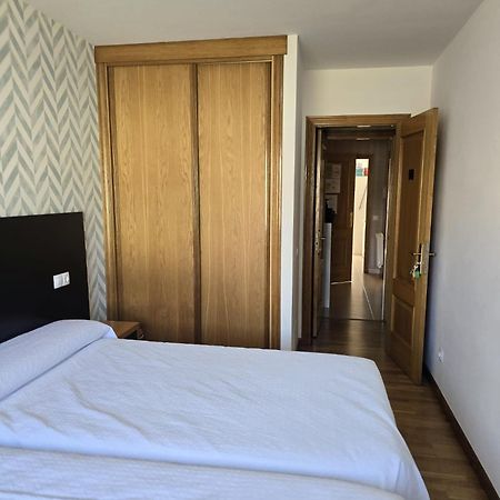 Noja Rooms O Pedrouzo Bagian luar foto